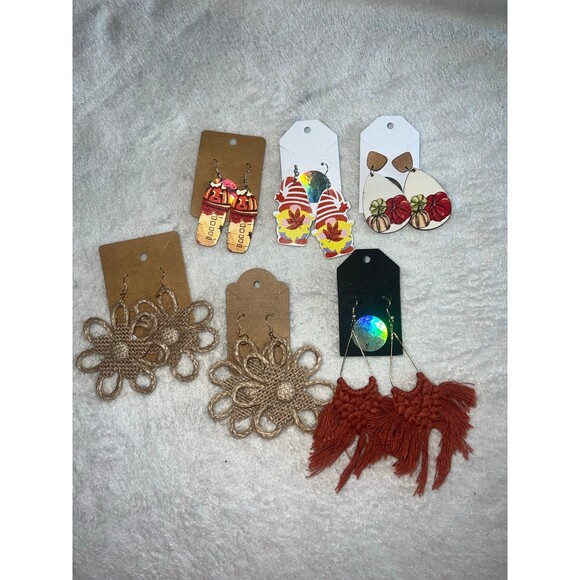 6 new, Fall related earrings - Picture 1 of 1